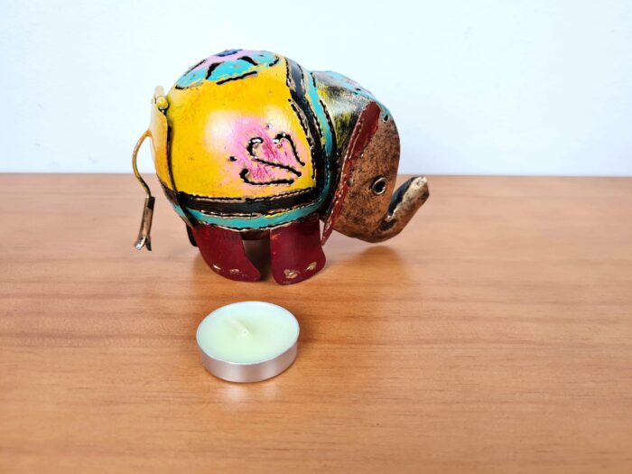 Elefante decorativo e luminária de latão pintado a mão 13cm turquesa, rosa.