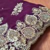 Sari indiano de seda luxuoso bordô com bordados e pérolas