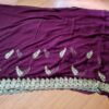 Sari indiano de seda luxuoso bordô com bordados e pérolas