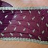 Sari indiano de seda luxuoso bordô com bordados e pérolas