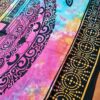 Panô indiano de algodão estampa Yantra e OM tie dye 2,40m