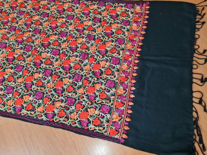 Xale de Cashmere Pashmina 100% bordado com fios de seda preto e colorido