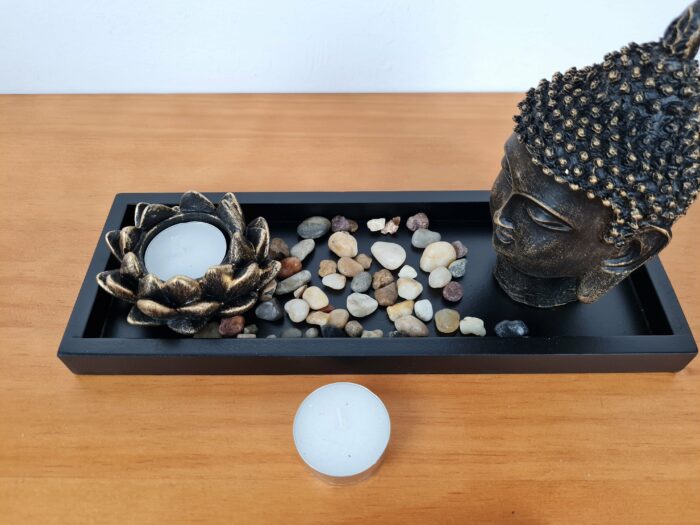 Porta vela ou Luminária de Buda com base e pedrinhas
