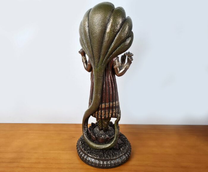 Estátua do Deus Vishnu da Veronese Design 32cm