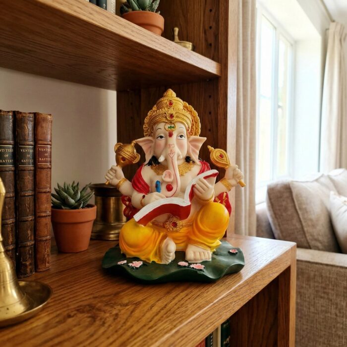 Estátua de Deus Ganesha lendo colorida 23cm