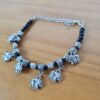 Pulseira de prata alemã com elefantinhos e contas pretas