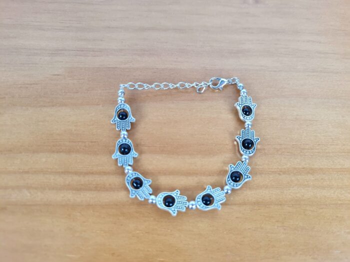 Pulseira de prata alemã de Hamsá com berloques pretos
