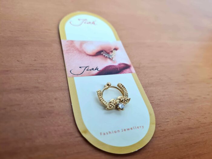 Nose ring floral dourado com pedras strass II