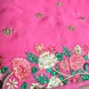 Sari indiano de seda luxuoso bordado rosa médio com verde floral