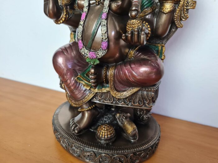 Estátua de Deus Ganesha em trono Surya Sun 26cm by Veronese Design