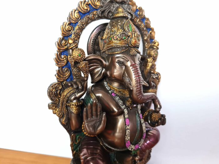 Estátua de Deus Ganesha em trono Surya Sun 26cm by Veronese Design