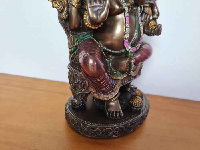 Estátua de Deus Ganesha em trono Surya Sun 26cm by Veronese Design