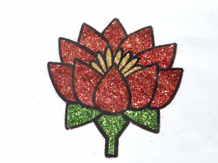 Tatuagem indiana de flor com glitter laranja