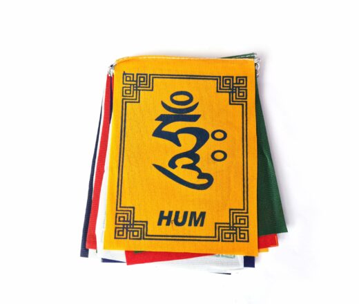 Bandeiras tibetanas veludo do mantra "Om Mani Padme Hum" (13cm x 10cm)