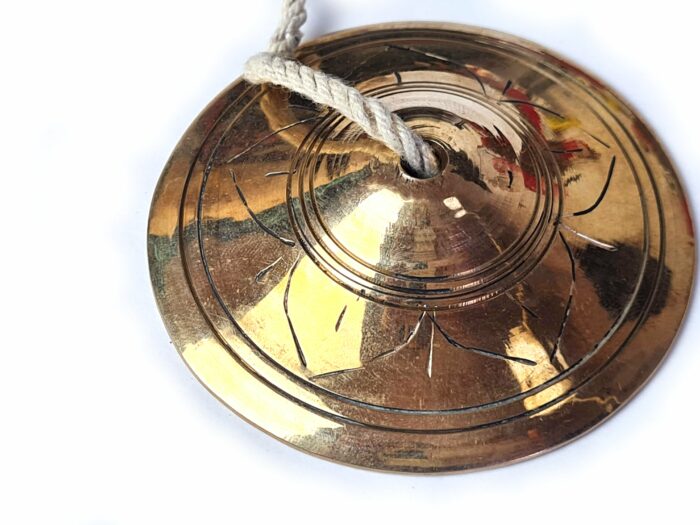 Manjira tibetana (tingsha) de bronze com 7 ligas modelo III