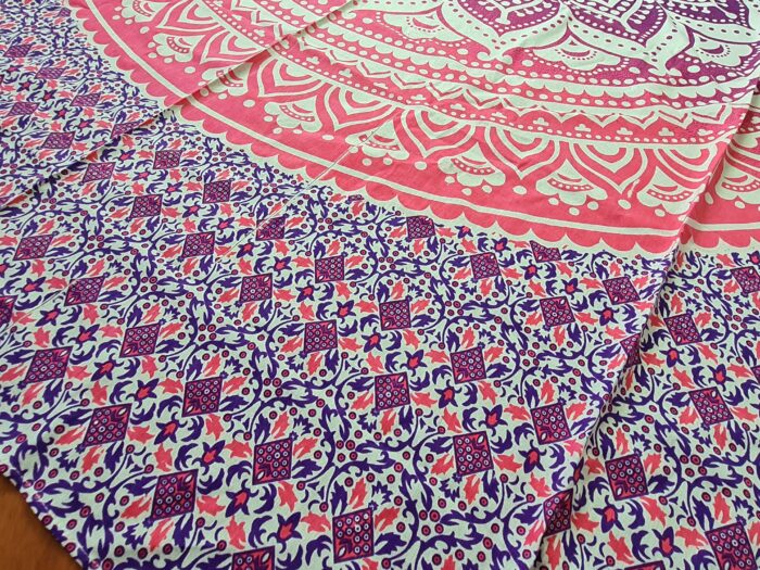 Colcha indiana ou painel decorativo de mandala rosa e lilás (2,40m x 2,10m)