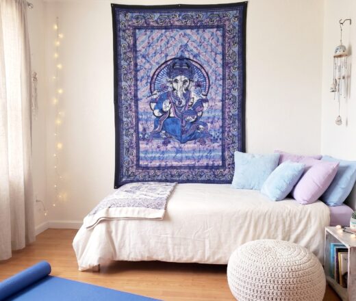 Colcha indiana ou painel de algodão estampa de Ganesha azul e lilás 2,10m