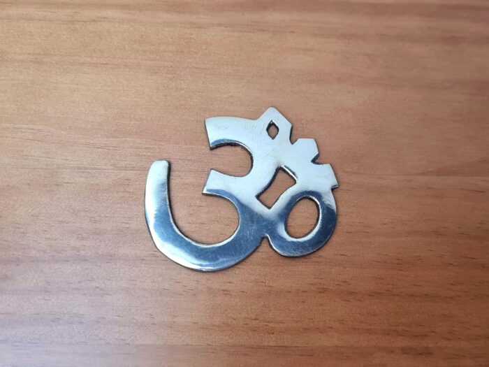 20250514_132514 Om de metal dourado para decorar a parede (8 cm)