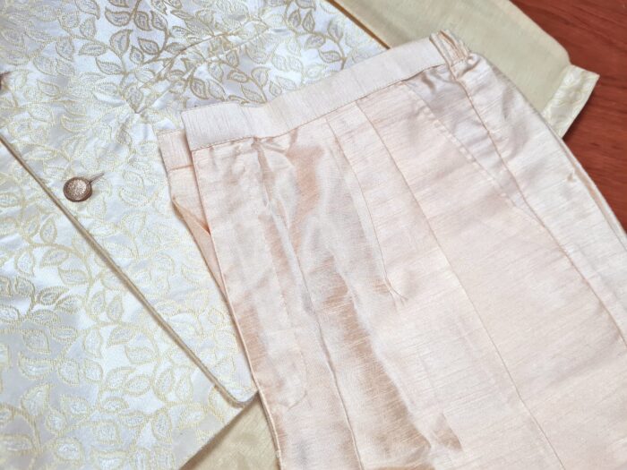 Conjunto completo 3 peças para casamentos indianos amarelo perolado