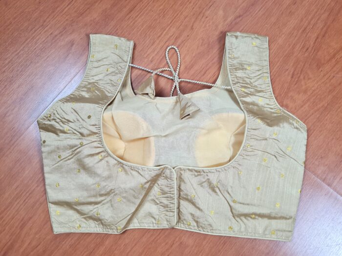Choli para usar com Sarees dourado com laço nas costas