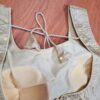 Choli para usar com Sarees dourado com laço nas costas