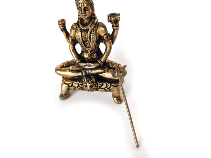 Estátua do Deus Shiva em lótus com tridente removível em brass 9m