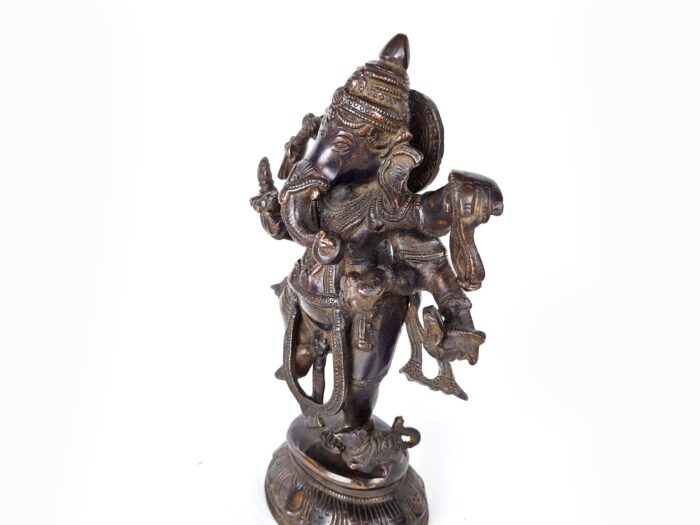 Estátua Ganesha Nritya Ganapati em Metal Escuro do Sul da Índia 23 cm