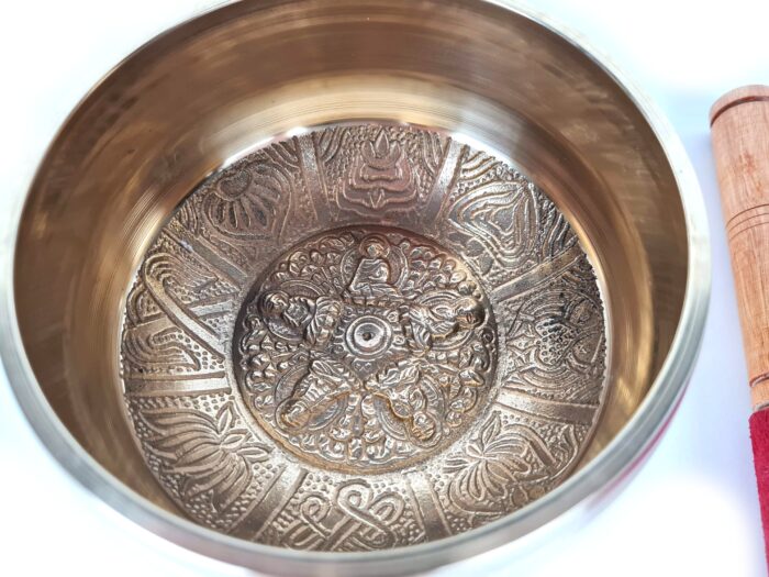20250718_150916 Tigela tibetana com 7 ligas dourada Buda e 8 símbolos auspiciosos 14cm