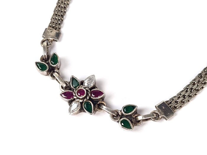 Tornozeleira indiana Anklet Rajnidhi prata com pedrarias