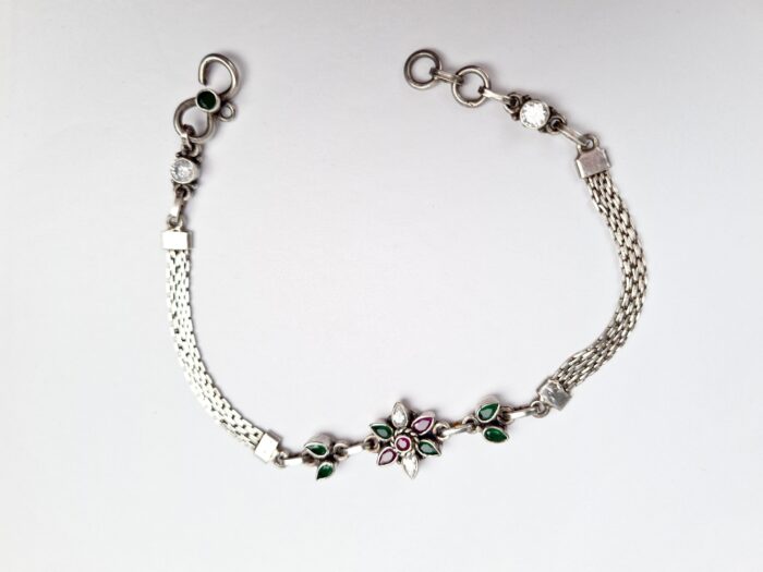 Tornozeleira indiana Anklet Rajnidhi prata com pedrarias