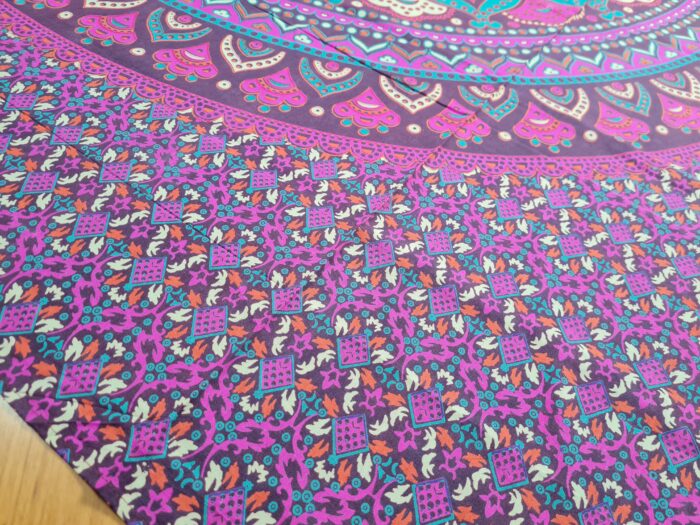 20250811_153030 Colcha indiana ou painel decorativo de mandala pink e roxo (2,40m x 2,10m)