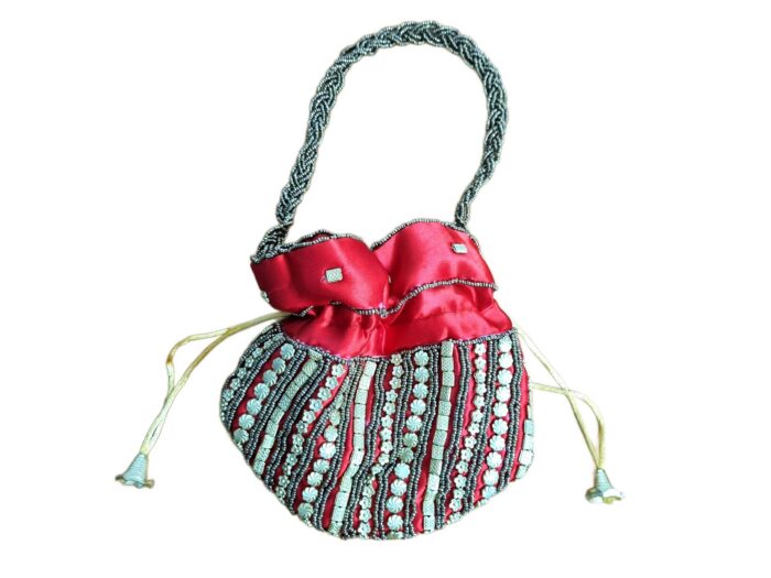 Bolsa indiana de saco cetim bordado vermelho com dourado