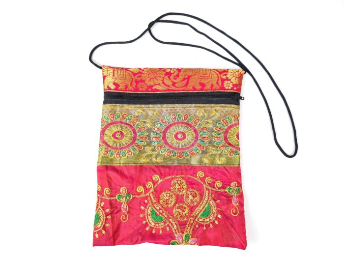 20250825_170006 Bolsinha indiana multiuso de patchwork de saree