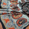 Echarpe indiana de viscose estampa clássica de florais diversos marinho e laranja