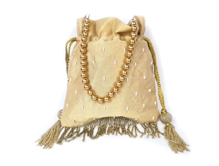 Bolsa Clutch Pouch Indiana com pedrarias florais bege e color