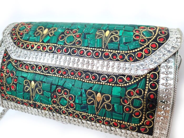 Bolsa indiana de metal mosaico de pedras naturais malaquita e coral