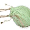 Bolsa indiana de festa de tecido bordado verde com alça de pérolas