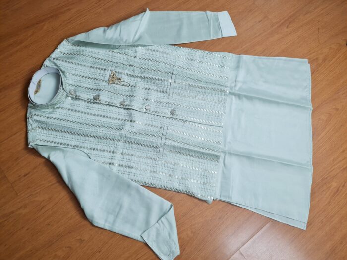 Jacket Kurta Set em Seda Verde Menta Banarasi com Broche