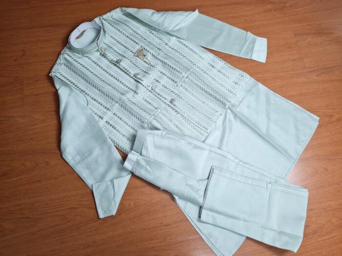 Jacket Kurta Set em Seda Verde Menta Banarasi com Broche