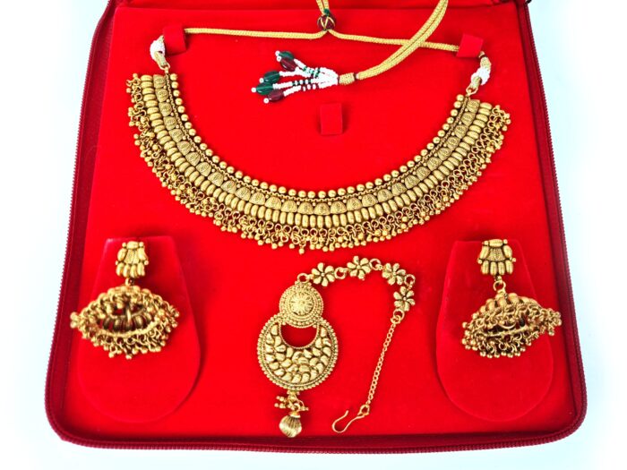 Conjunto completo de semi joia indiana para festas Temple Jewellery