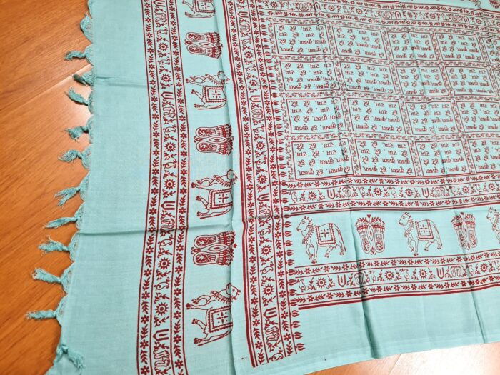 Toalha indiana devocional para altar ou poojas verde água e vinho