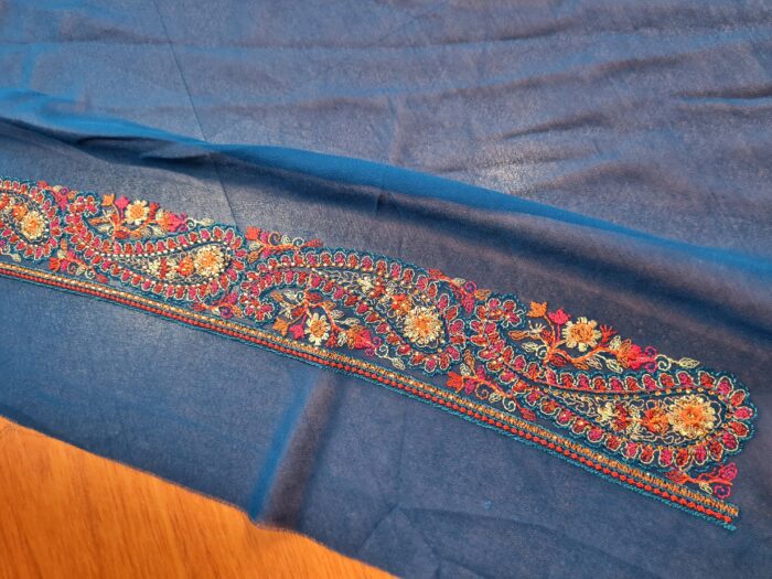 Saree Kashmiri Aari Work Bordado à Mão com Fios de Seda Coloridos