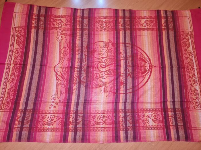 20251226_132715 Panô indiano algodão estampa de Ganesha (215 cm x 140 cm) tons quentes