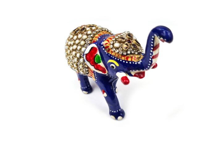 Elefante de metal esmaltado com técnica cloisonné azul com pérolas e pedras