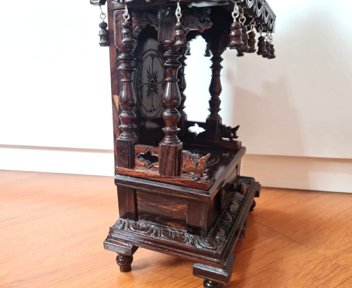 Templo hindu artesanal em madeira Rosewood Ganesh