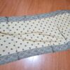 Echarpe indiana algodão com viscose dupla face de arabescos marinho e creme