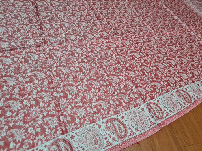 20260225_155339 Echarpe indiana algodão com viscose dupla face floral vermelha e off-white