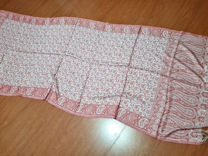 20260225_155429 Echarpe indiana algodão com viscose dupla face floral vermelha e off-white