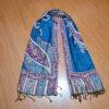 20260225_160733 Echarpe indiana algodão com viscose estampa arabescos azul turquesa e uva