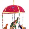 Móbile indiano de cúpula rosa com 5 elefantes coloridos